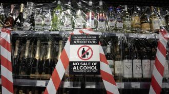 В Госдуме поддержали запрет продажи алкоголя в новогодние праздники