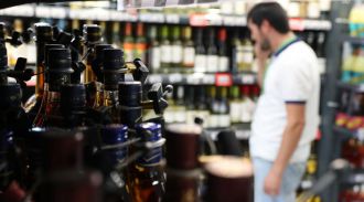 Минпромторг поддержал позицию Минздрава по продаже крепкого алкоголя