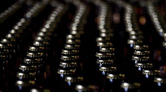 Россияне стали меньше употреблять алкоголь, показал опрос