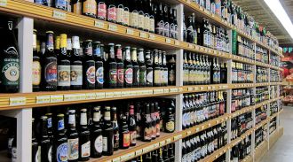 СМИ: в России могут установить минимальную цену на пиво