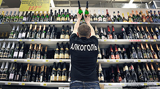 СМИ: более 65% алкоголя в России не соответствует госстандартам