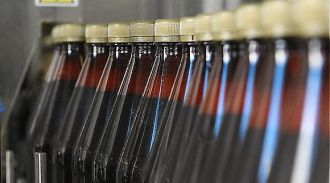В ГД внесли законопроект о запрете производства и продажи алкоголя в ПЭТ-таре свыше 0,5 л