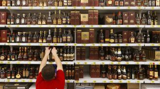 Роскачество выявило подмену винного спирта более дешевыми аналогами в 30% коньяка