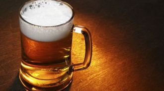 Медэксперт: «Подростковый пивной алкоголизм может поставить крест на демографии»