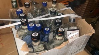 В Петербурге ликвидировали производство контрафактного алкоголя