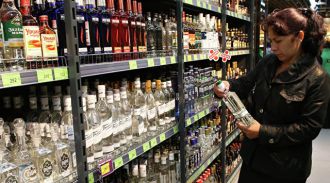 Минздрав считает, что в РФ не нужны дополнительные точки продажи алкоголя