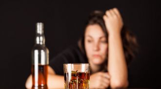 Спирту перекрыли доступ. ВОЗ фиксирует рекордное снижение употребления алкоголя в РФ