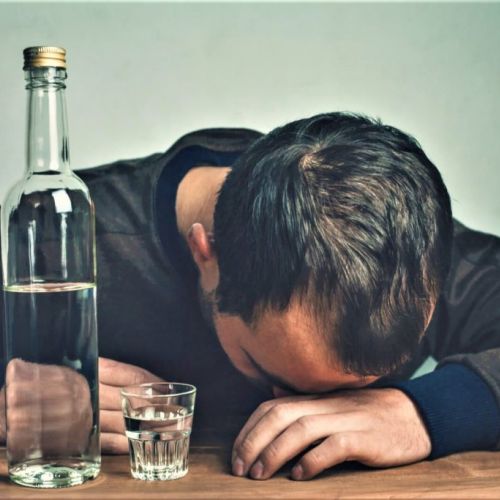 Хронический алкоголизм: симптомы, внешние признаки у мужчин и женщин