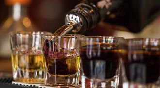 В Госдуму внесли законопроект о контрольных закупках алкоголя