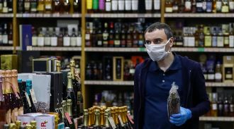 Минфин заявил об отсутствии решений по минимальным розничным ценам на алкоголь