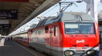 Россиян предложили лишать права на проезд в поезде за распитие спиртного