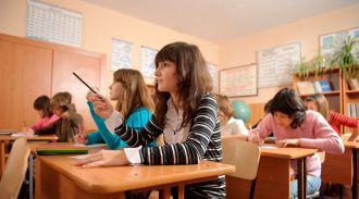 Антинаркотические уроки проведут в школах Владивостока