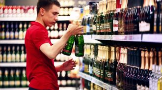 Совфед выступил за повышение возраста продажи алкоголя до 21 года