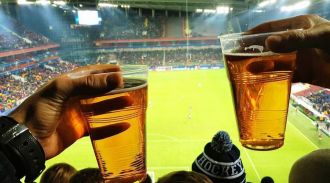 "Трезвая Россия" просит Путина не отменять запрет на продажу пива на стадионах