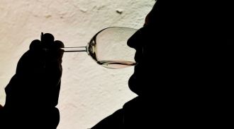 Нарколог рассказал о росте потребления алкоголя в России на фоне пандемии