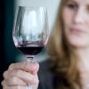Отличия женского алкоголизма, причины, признаки и особенности лечения