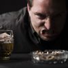 Патологическое алкогольное опьянение: признаки и диагностика опасного состояния