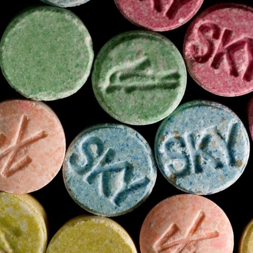 Экстази(MDMA): эффект, признаки и симптомы употребления