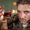 Поведение алкоголика. Как вести себя с пьяными